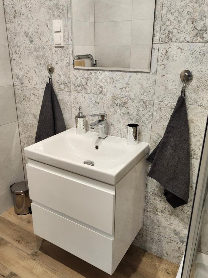 Dwa Jelonki, Ul Sciegiennego, Centrum, Garaz, Ogrodek Apartment *