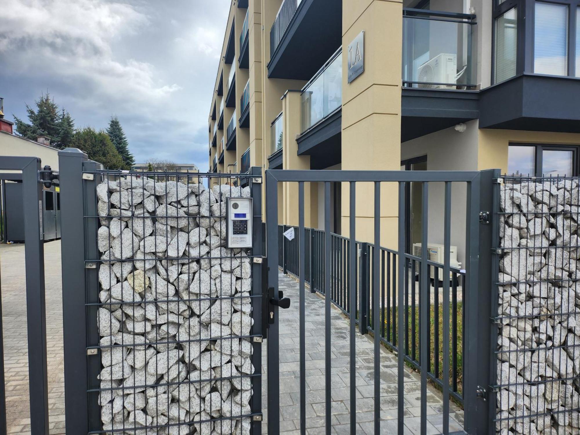 Dwa Jelonki, Ul Sciegiennego, Centrum, Garaz, Ogrodek Apartment Kielce