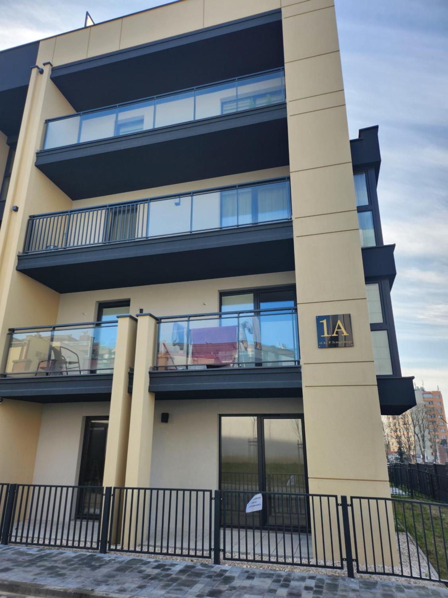 Apartment Dwa Jelonki, Ul Sciegiennego, Centrum, Garaz, Ogrodek